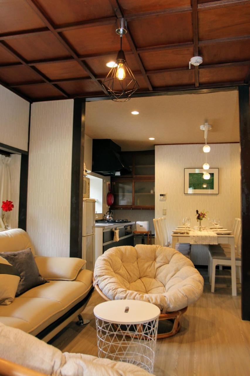 Family House Appartement Osaka Buitenkant foto